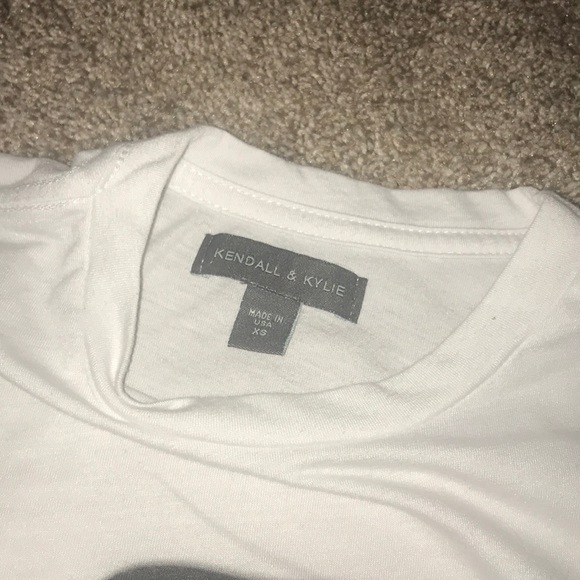 Tee - Picture 4 of 5